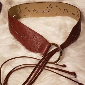 Leather belt with Stone accent on Buckle